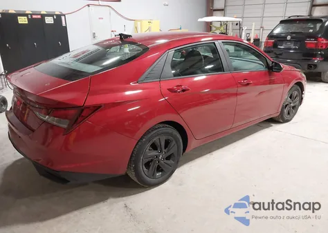 2023 Hyundai Elantra Sel z USA, uszkodzony, nr VIN KMHLM4AG8PU430815